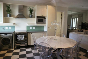 Immaculate 3 Bedroom Apartment Available In Durban Musgrave Area.
